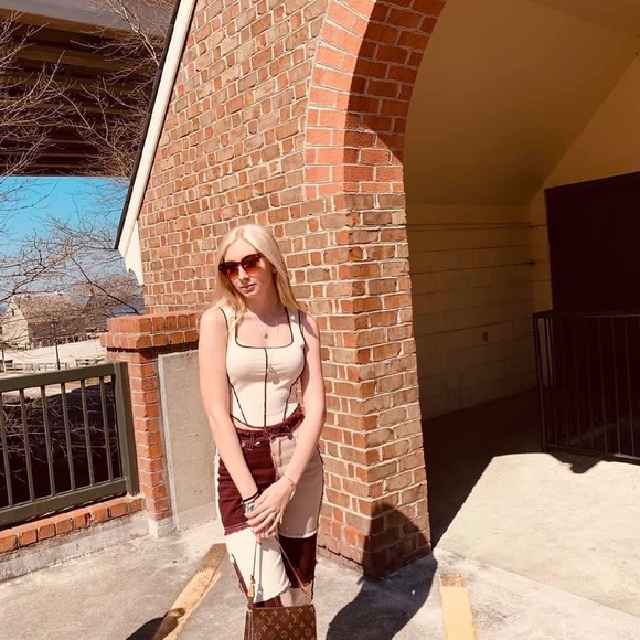 SHOUT OUT!! Happy 18th Birthday to my daughter!!! - Picture 4 of 6